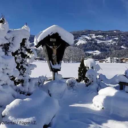 Sunalpin - Zillertal Fügen Buitenkant foto